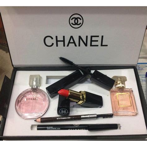 kit perfume chanel|chanel perfume and lipstick set.